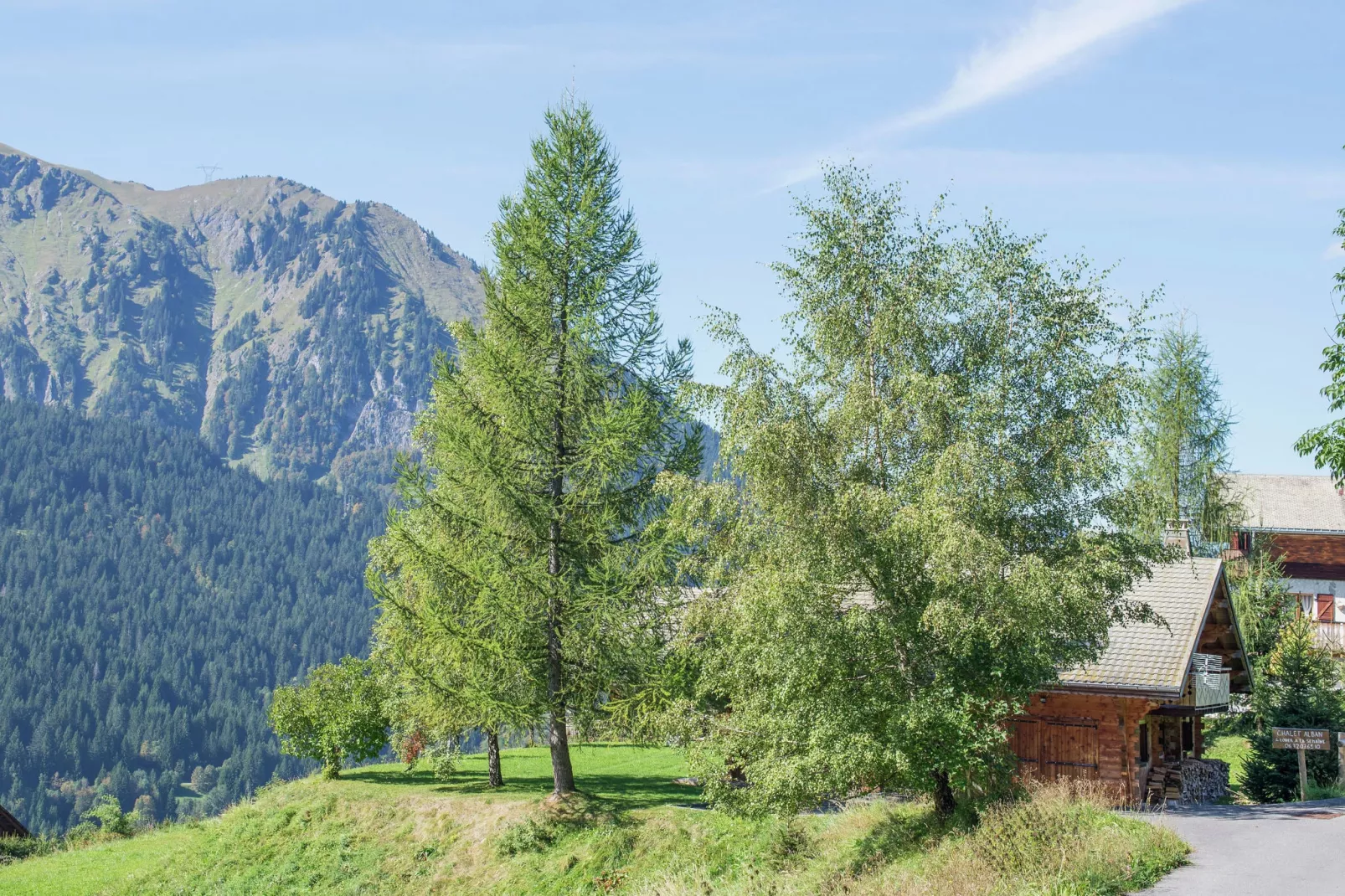 Chalet Alban-Areas summer 1km