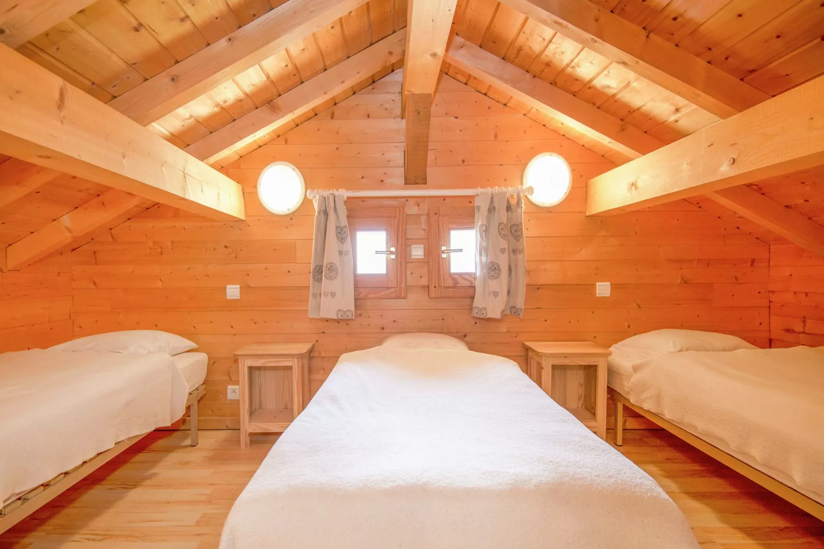 Chalet Le Nid Zut-Bedroom