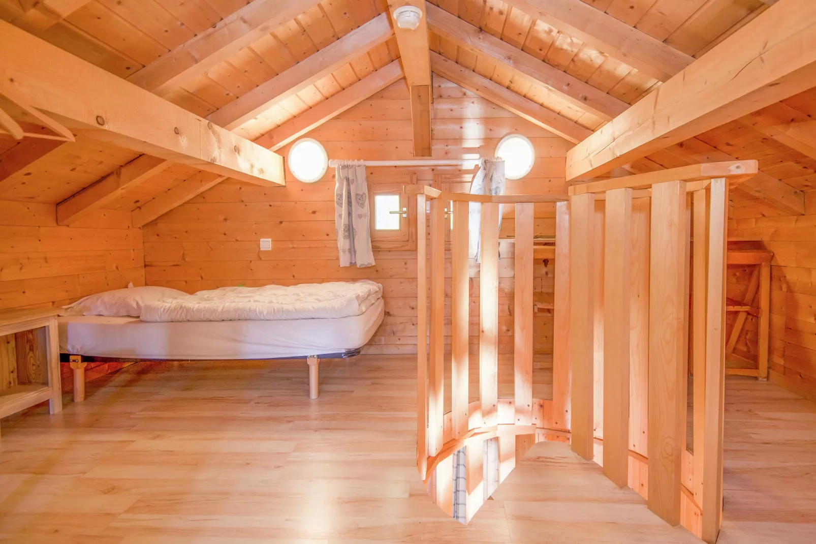 Chalet Le Nid Zut-Bedroom