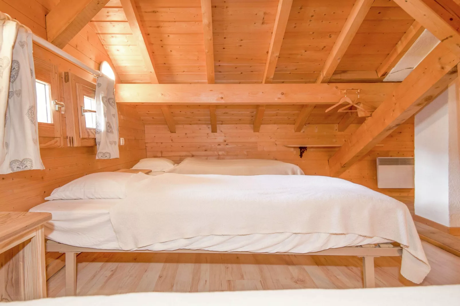 Chalet Le Nid Zut-Bedroom