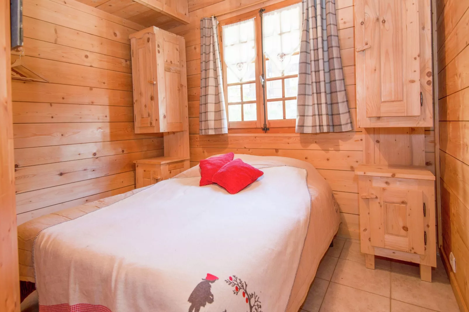 Chalet Le Nid Zut-Bedroom