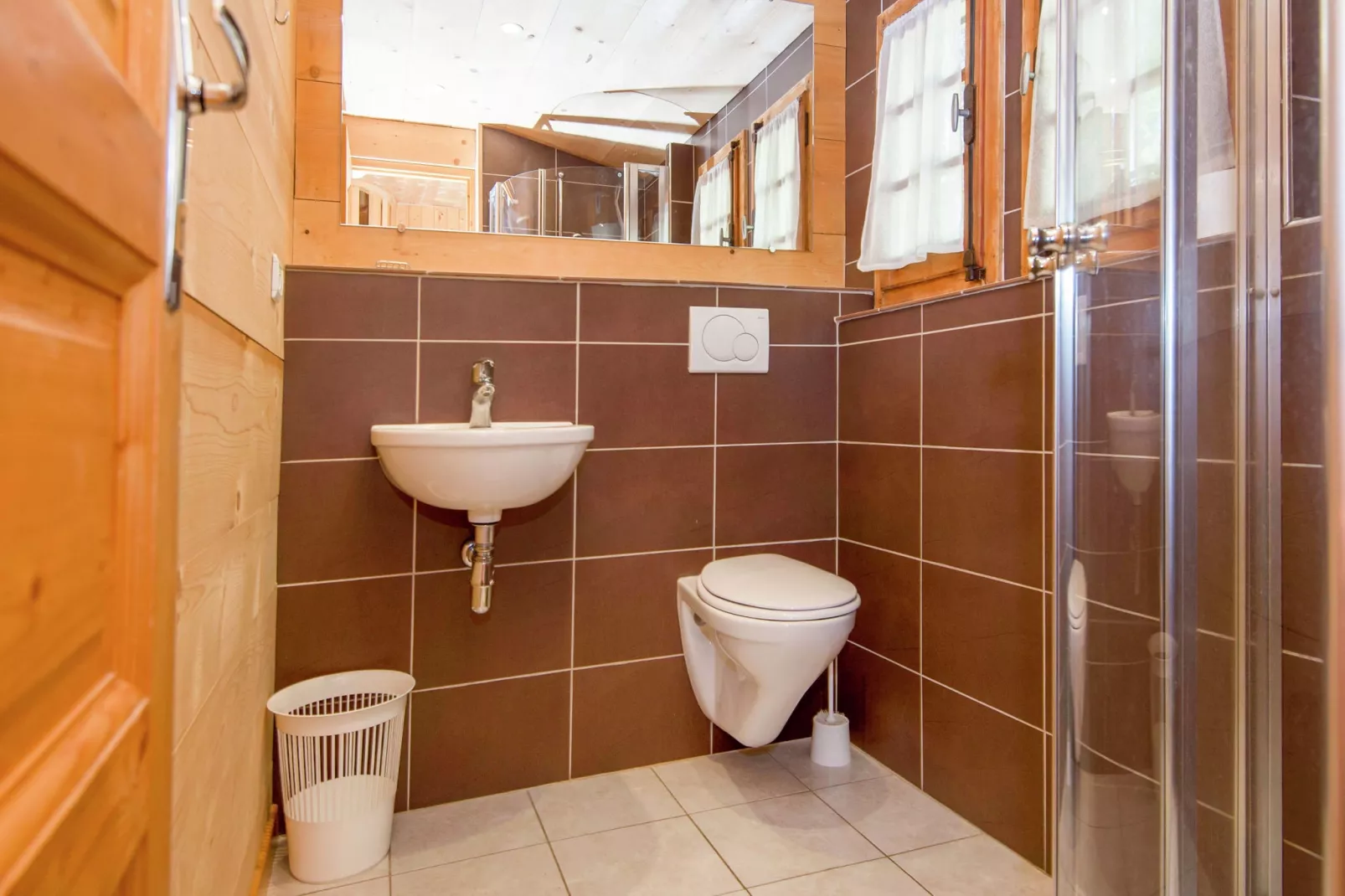 Chalet Le Nid Zut-Bathroom