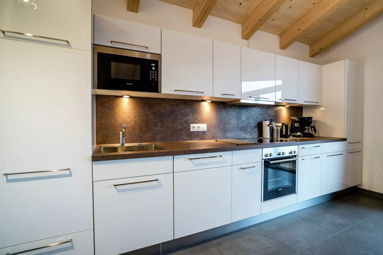 Penthouse Kristall Lodge-Kitchen