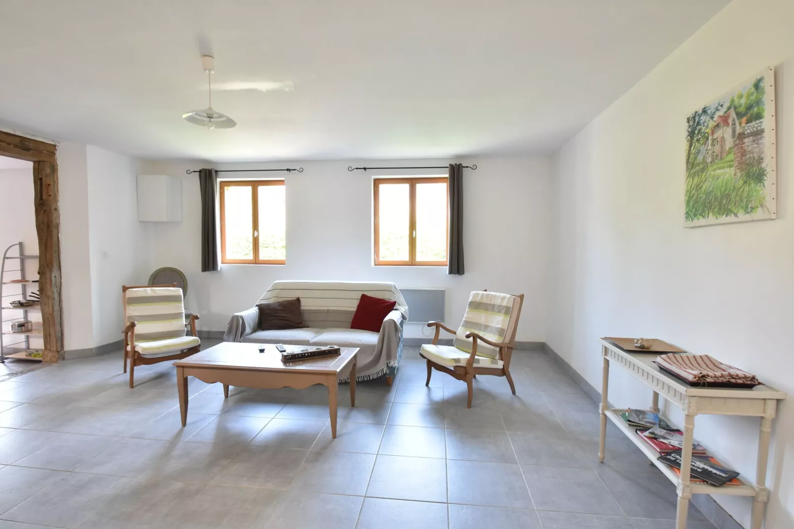 Gite Saint Julien-Living room