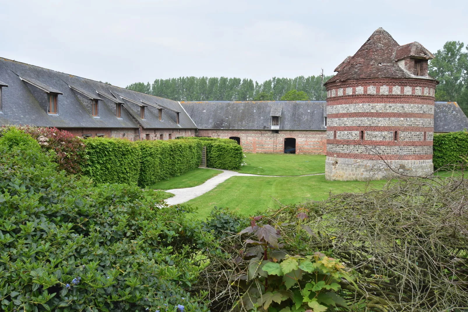 Gite Saint Julien-Areas summer 1km