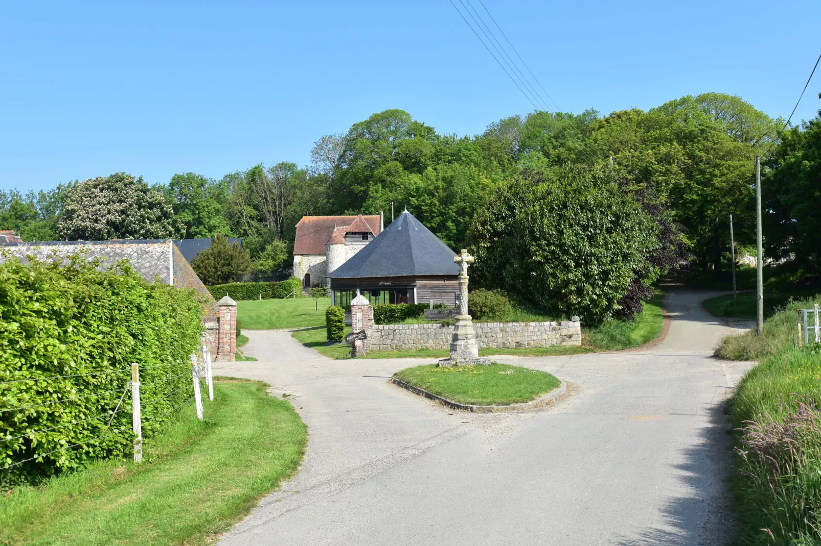 Gite Saint Julien-Areas summer 1km