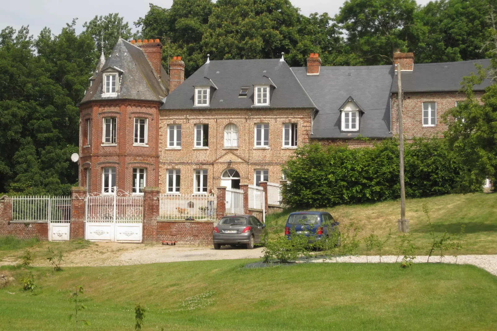 Gite Domaine Saint Julien-View summer