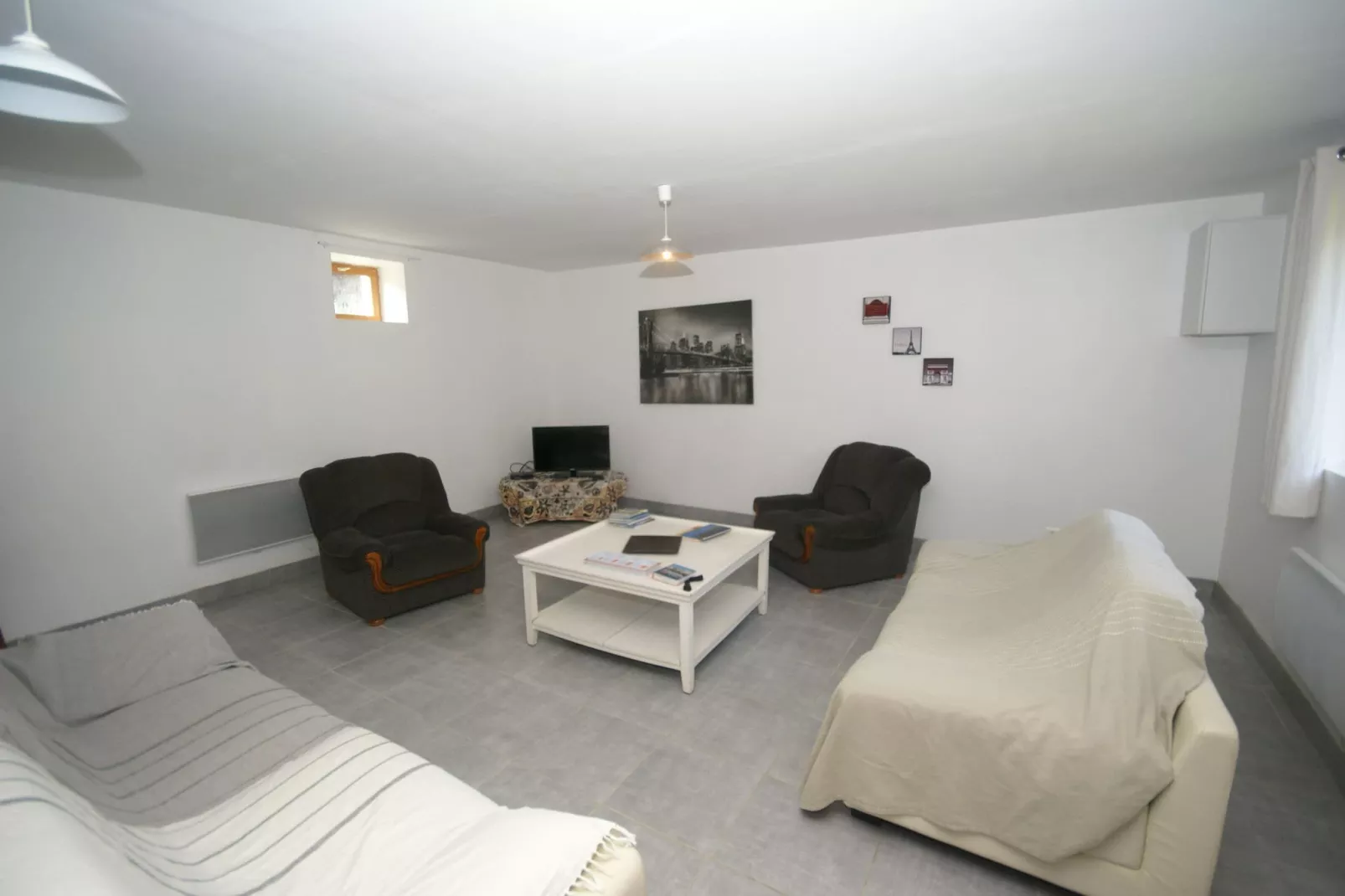 Gite Domaine Saint Julien-Living room