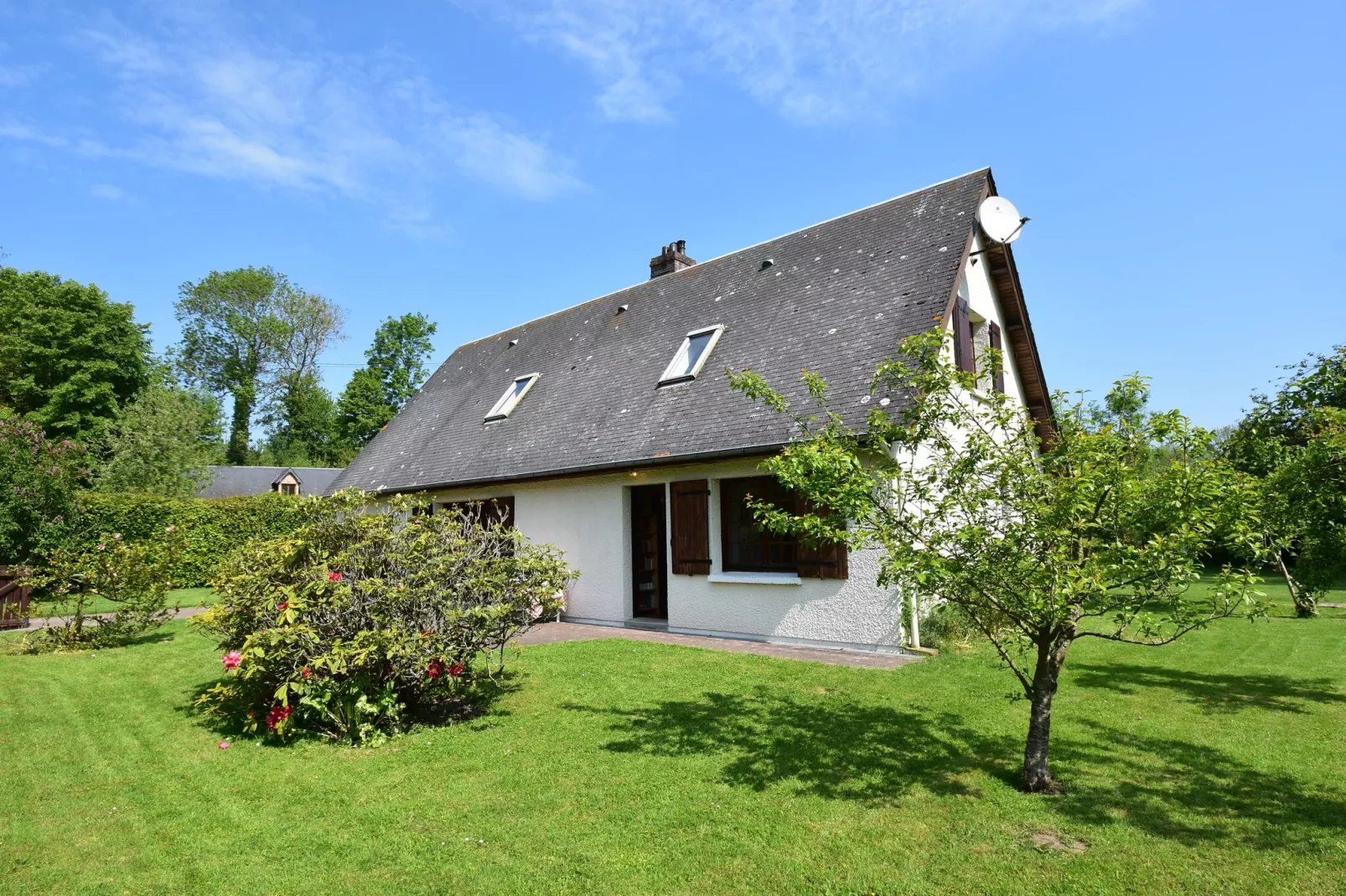 La Rivière-Exterior in summer