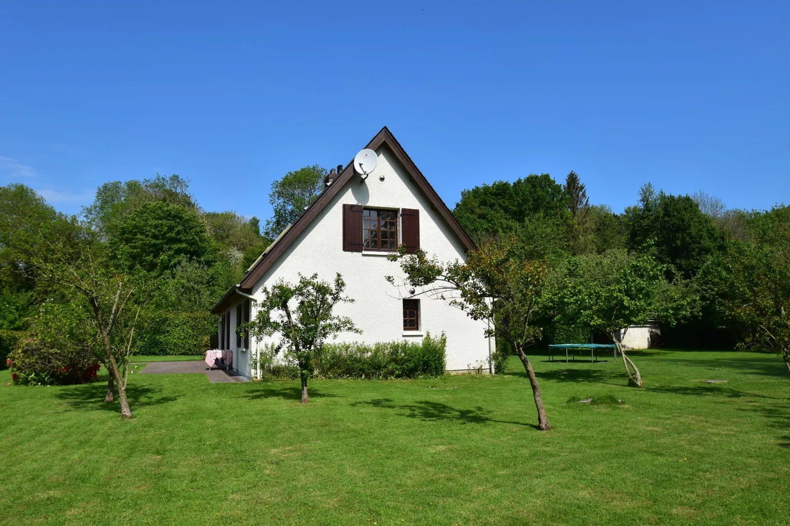 La Rivière-Exterior in summer