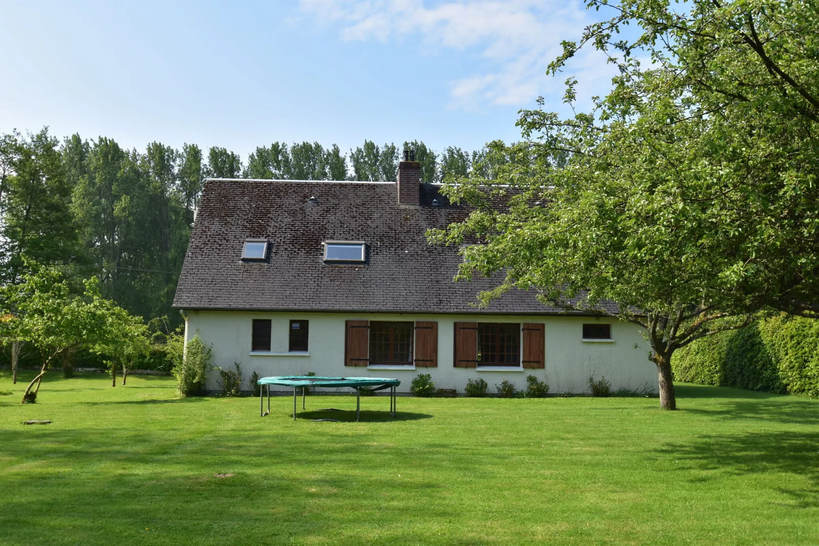 La Rivière-Gardens in summer