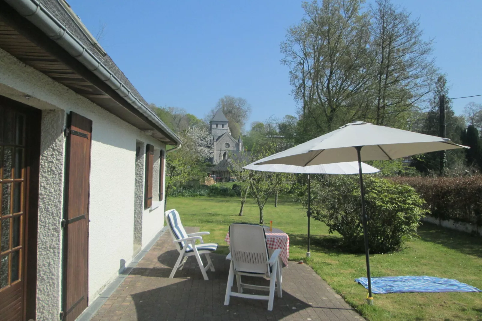 La Rivière-Terrace balcony