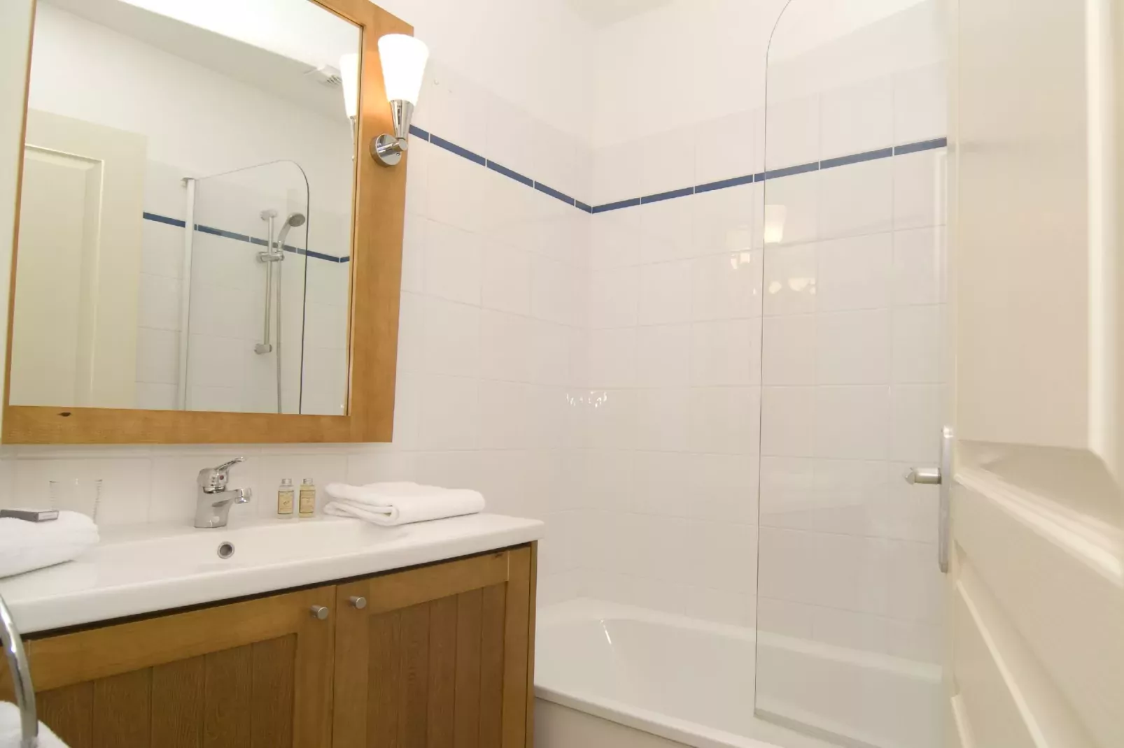 Résidence La Marquise 1-Bathroom