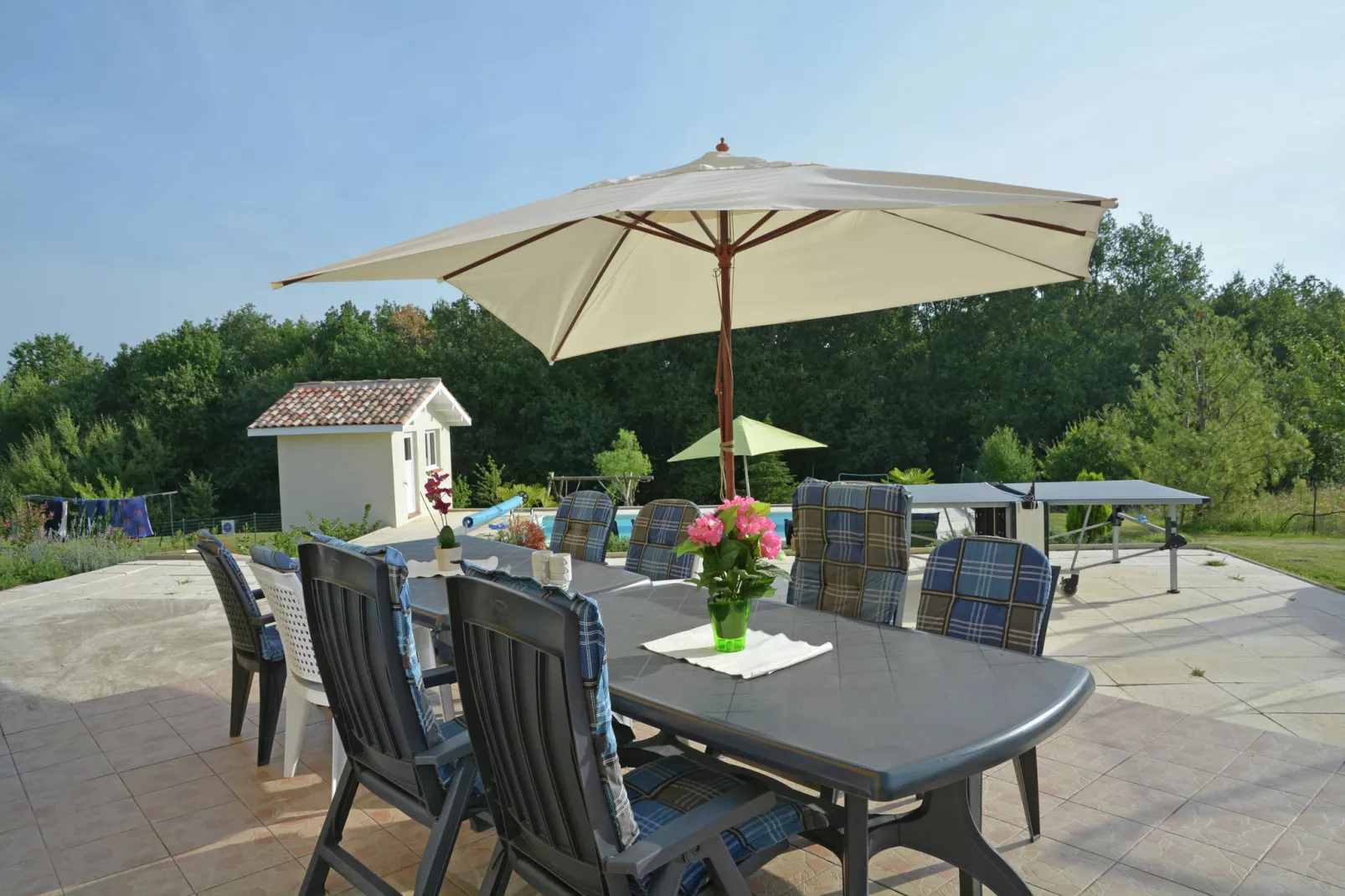 Vakantiehuis Piquecos-Balcon-terrasse