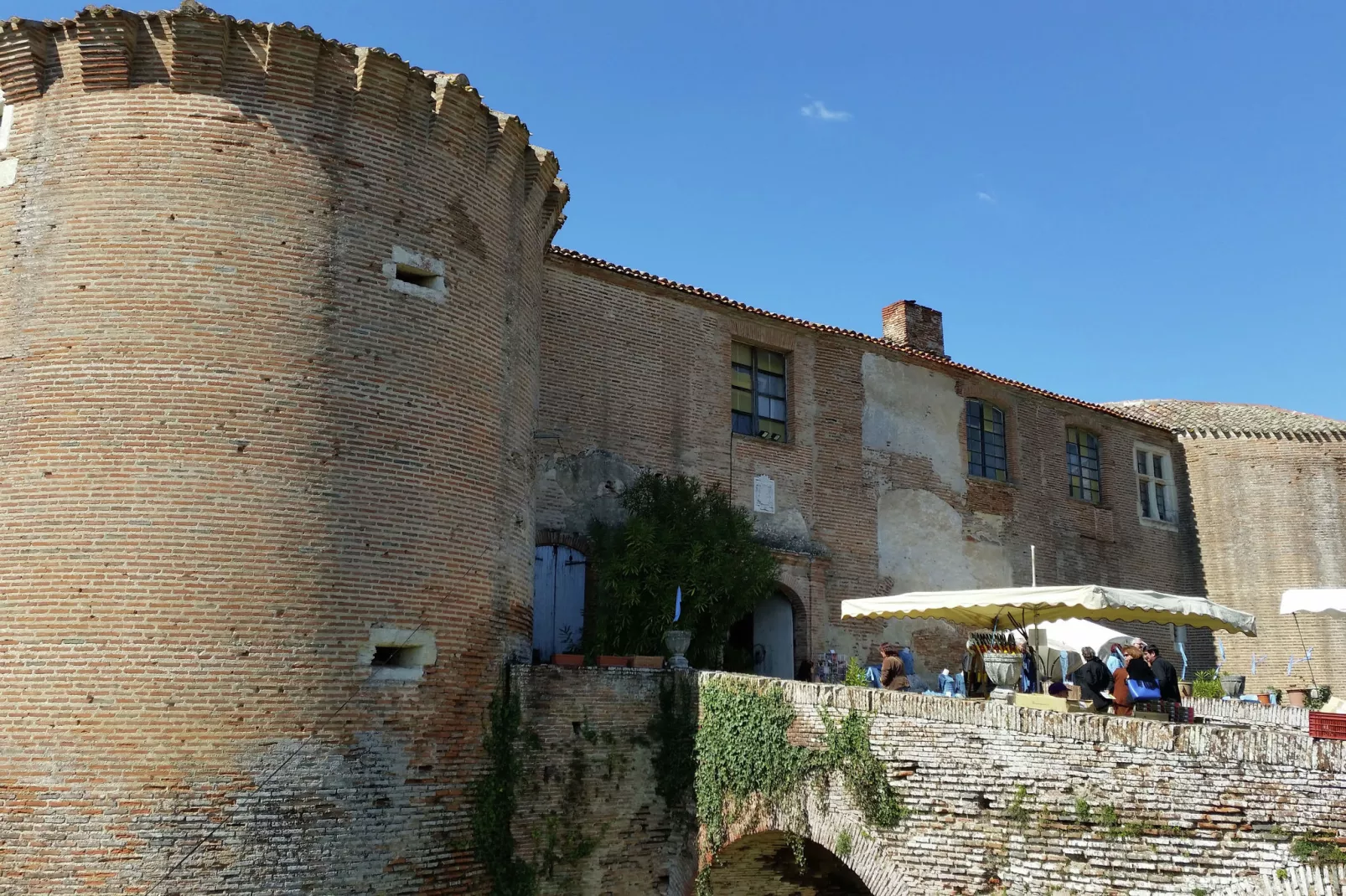 Vakantiehuis Piquecos-Zones d'été à 5 km
