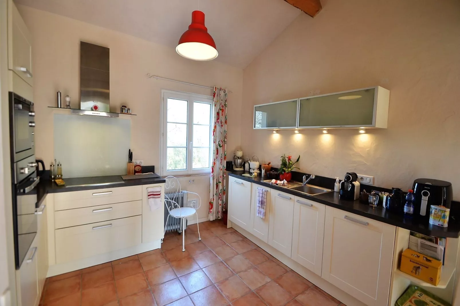 Villa d'Estienne-Kitchen