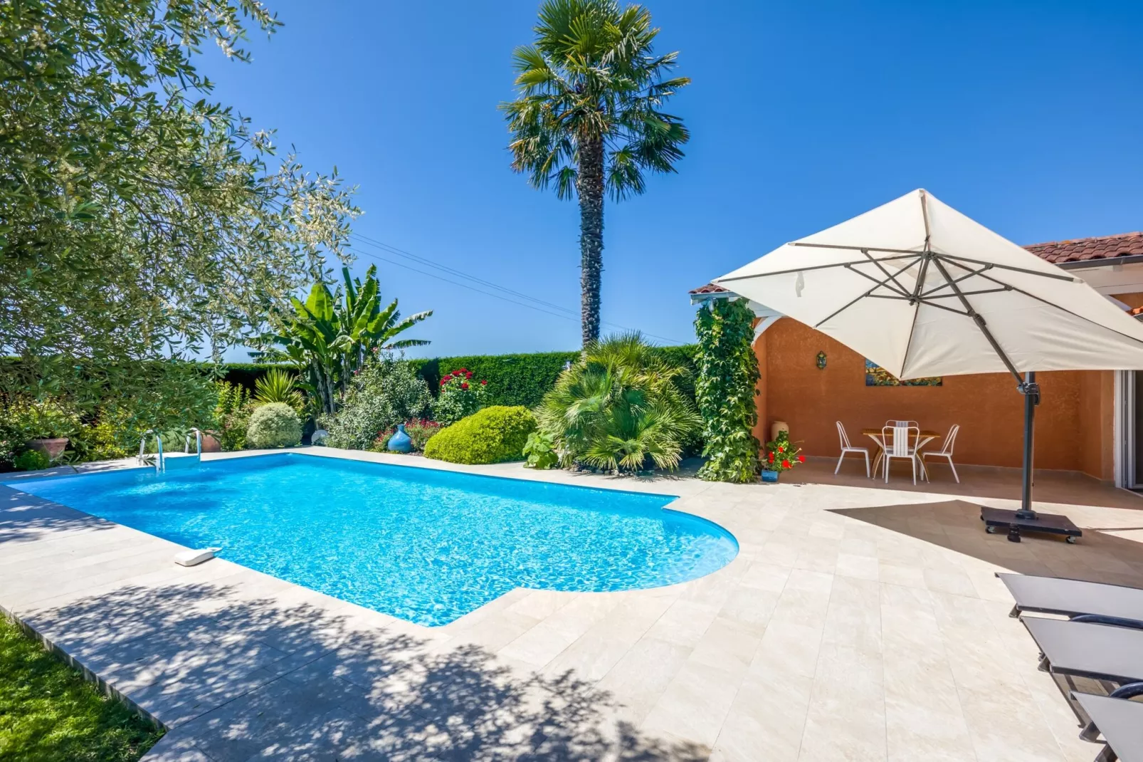 Maison de vacances - BARRY D'ISLEMADE-Piscine