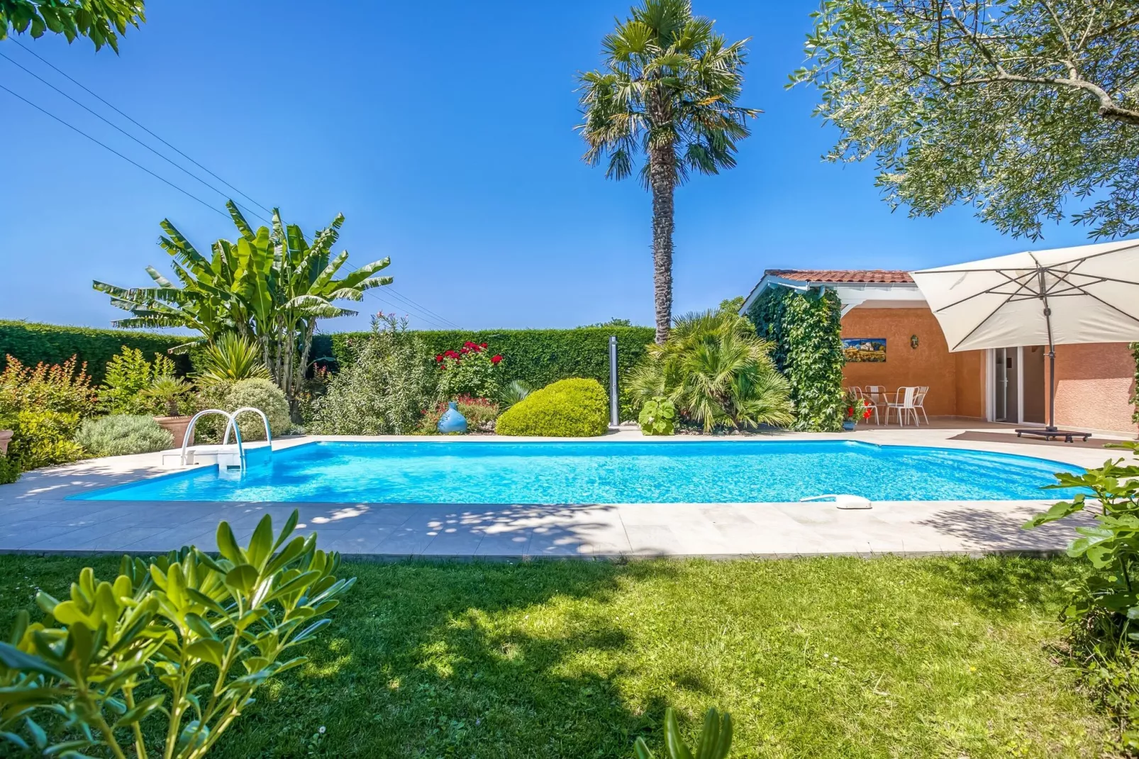 Maison de vacances - BARRY D'ISLEMADE-Piscine