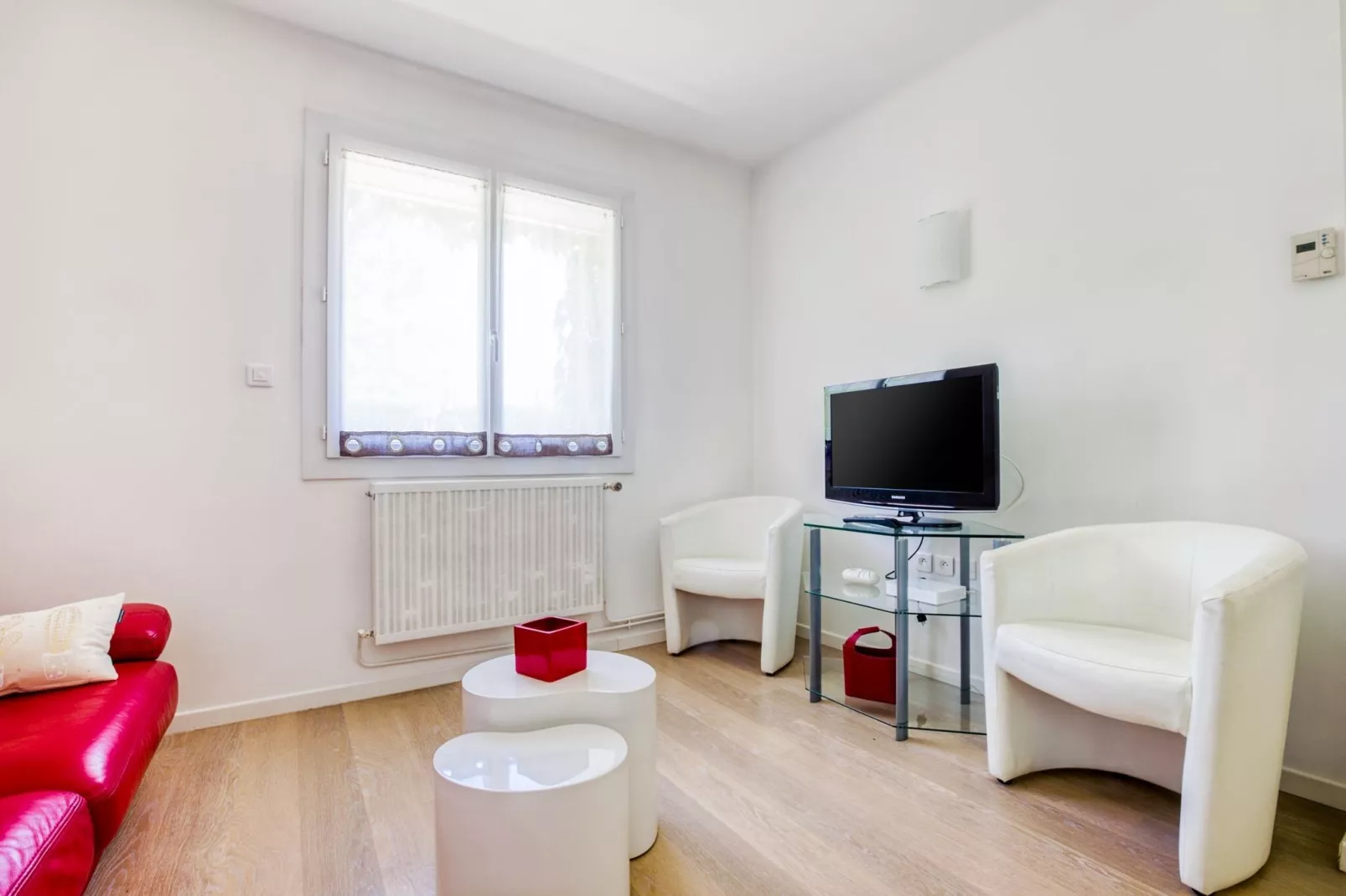 Maison de vacances - BARRY D'ISLEMADE-Salon