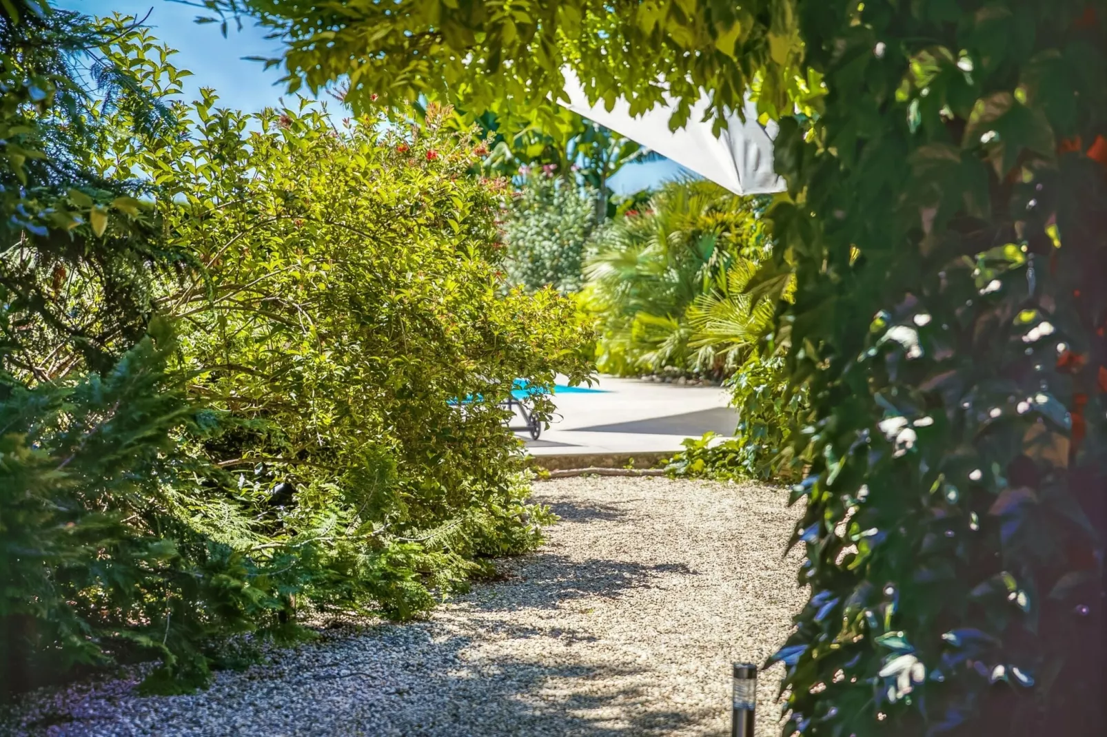 Maison de vacances - BARRY D'ISLEMADE-Jardin d'été