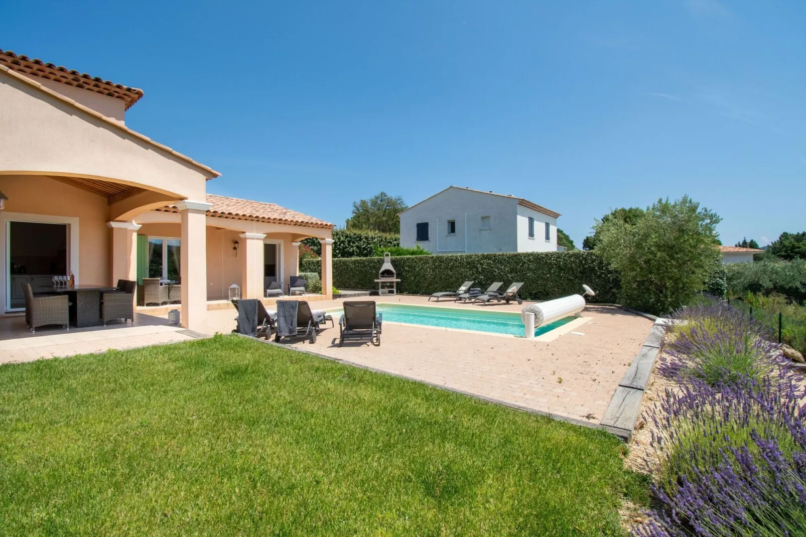 Villa Dumas 8 personen-Gardens summer
