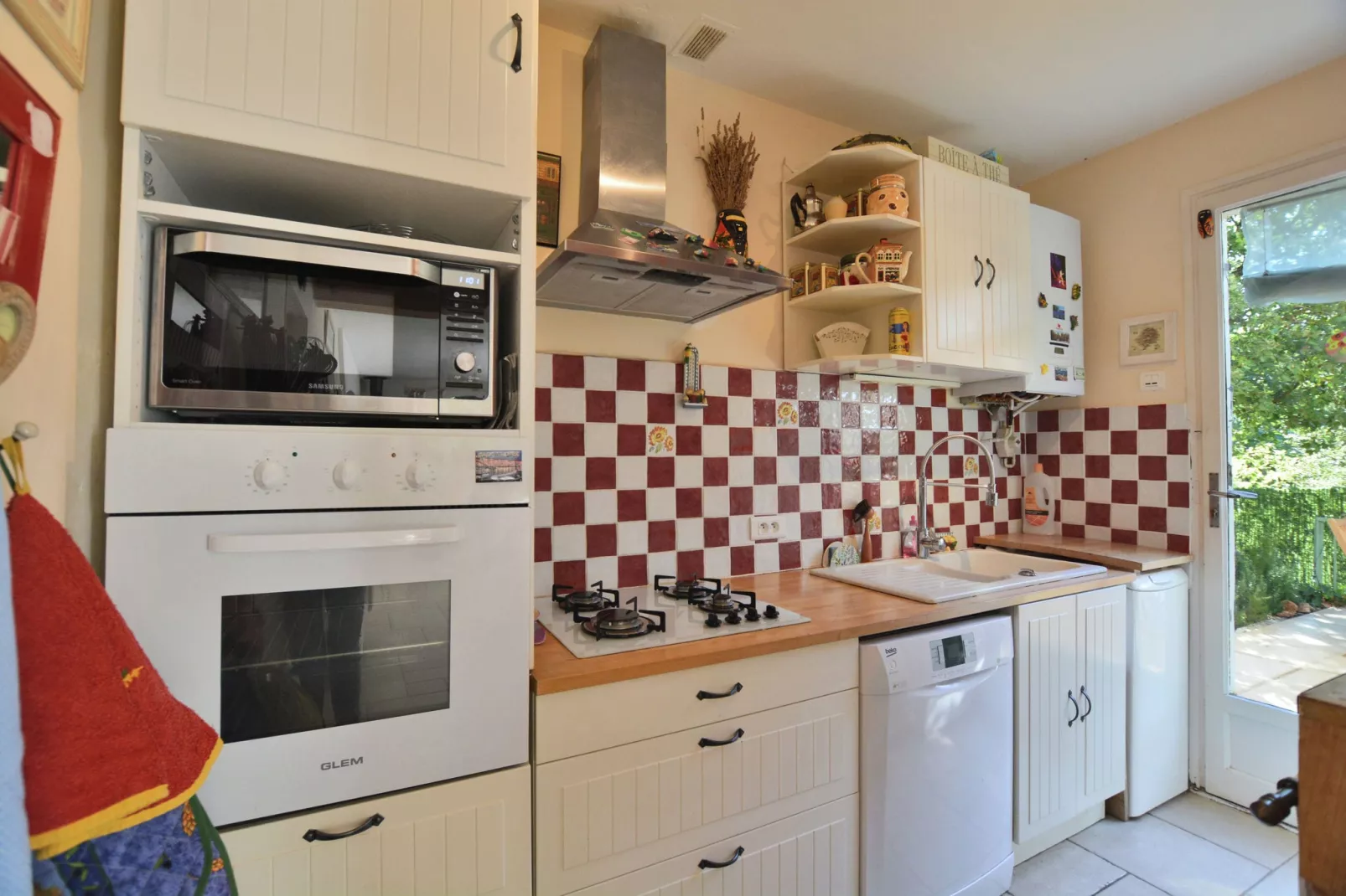 Les Lauriers-Roses-Kitchen
