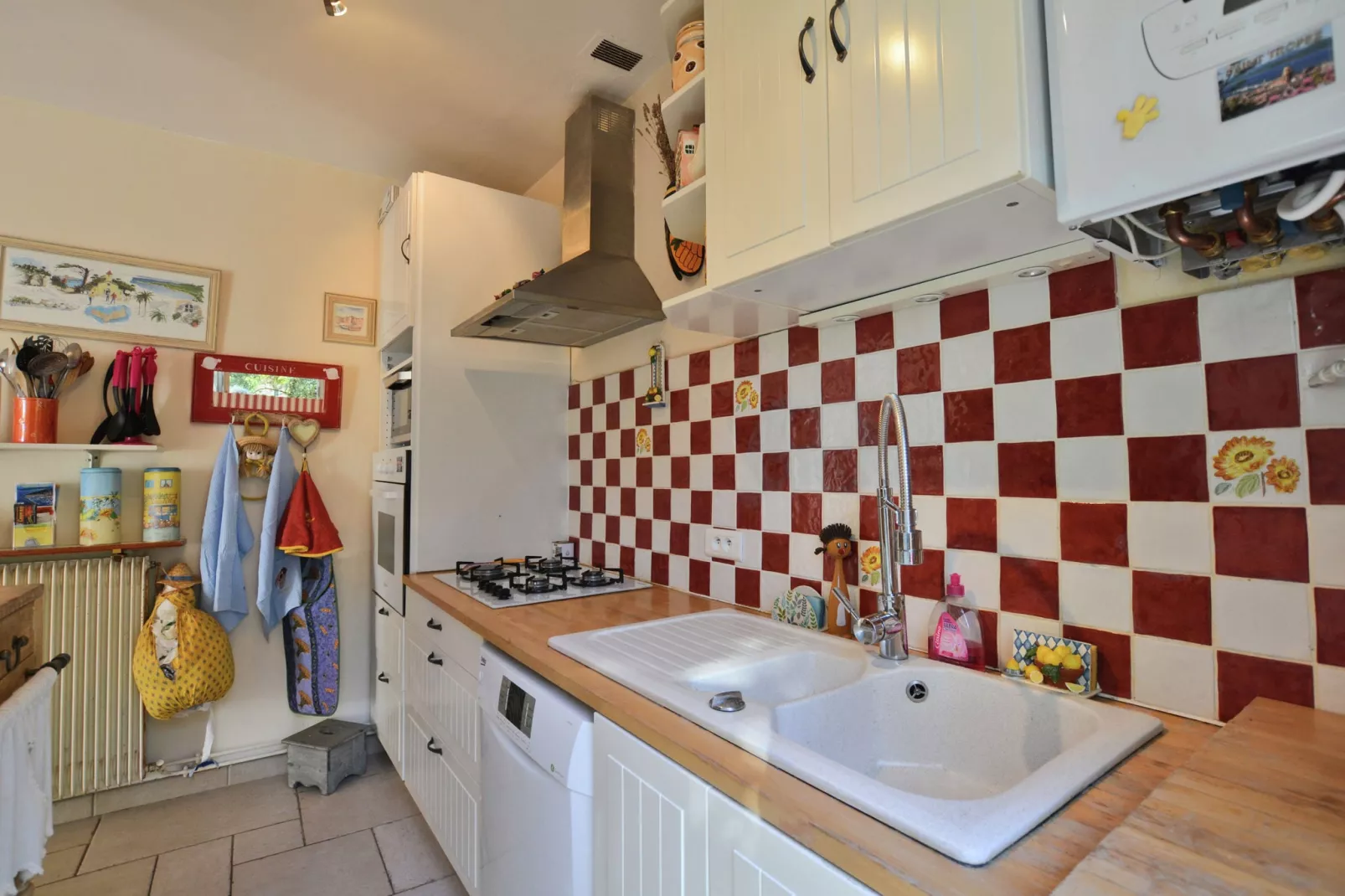 Les Lauriers-Roses-Kitchen
