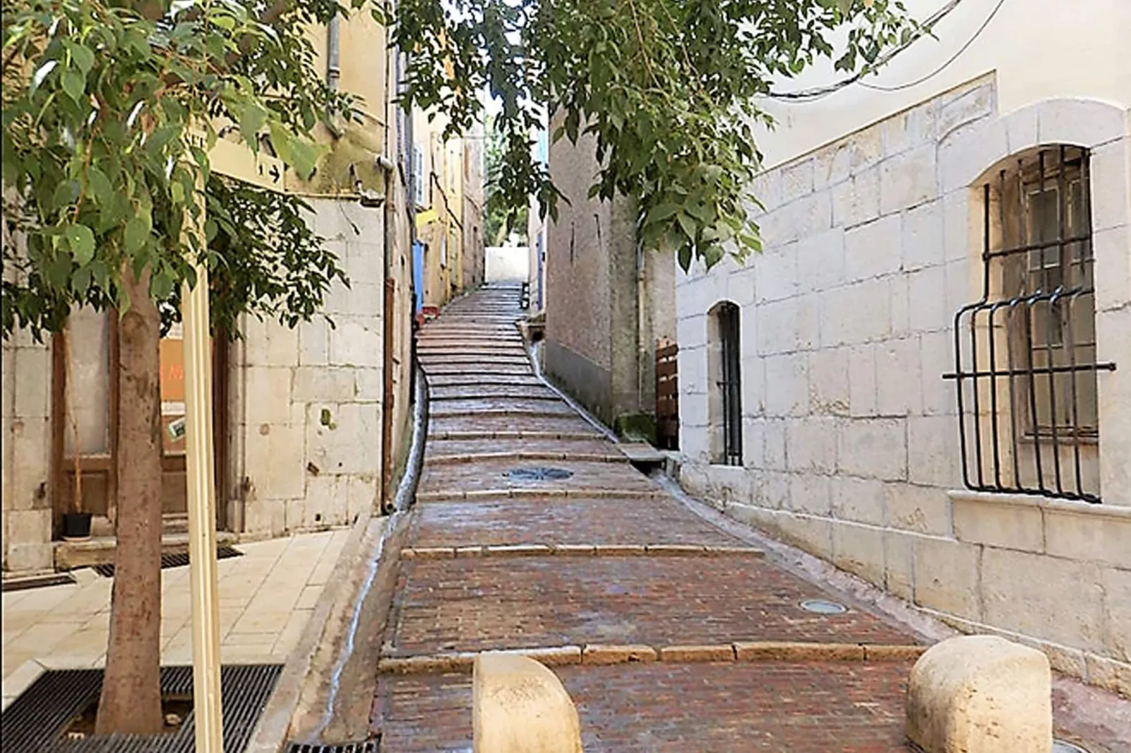 Maison Gallin-Areas summer 5km