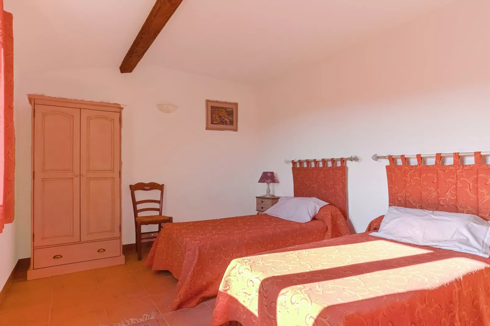 Villa l'Anthémis villa 5 pieces piscine commune-Bedroom