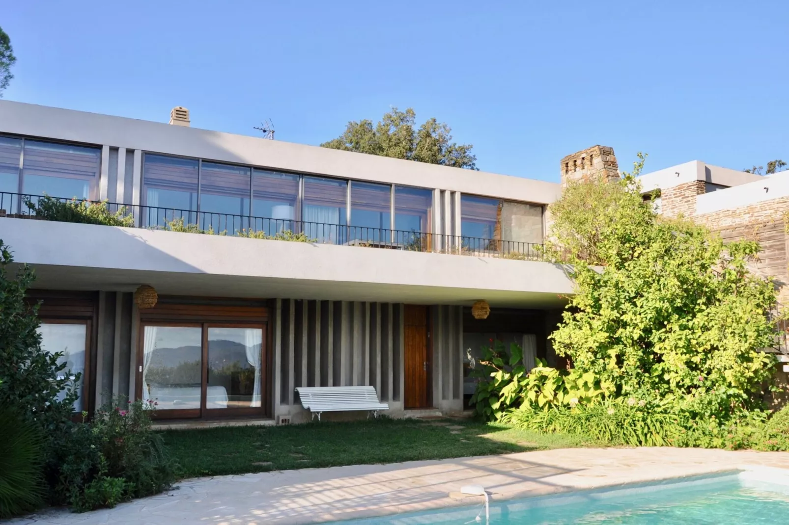 Villa avec piscine vue mer et proche plage à Bormes les Mimosas-Exterior summer