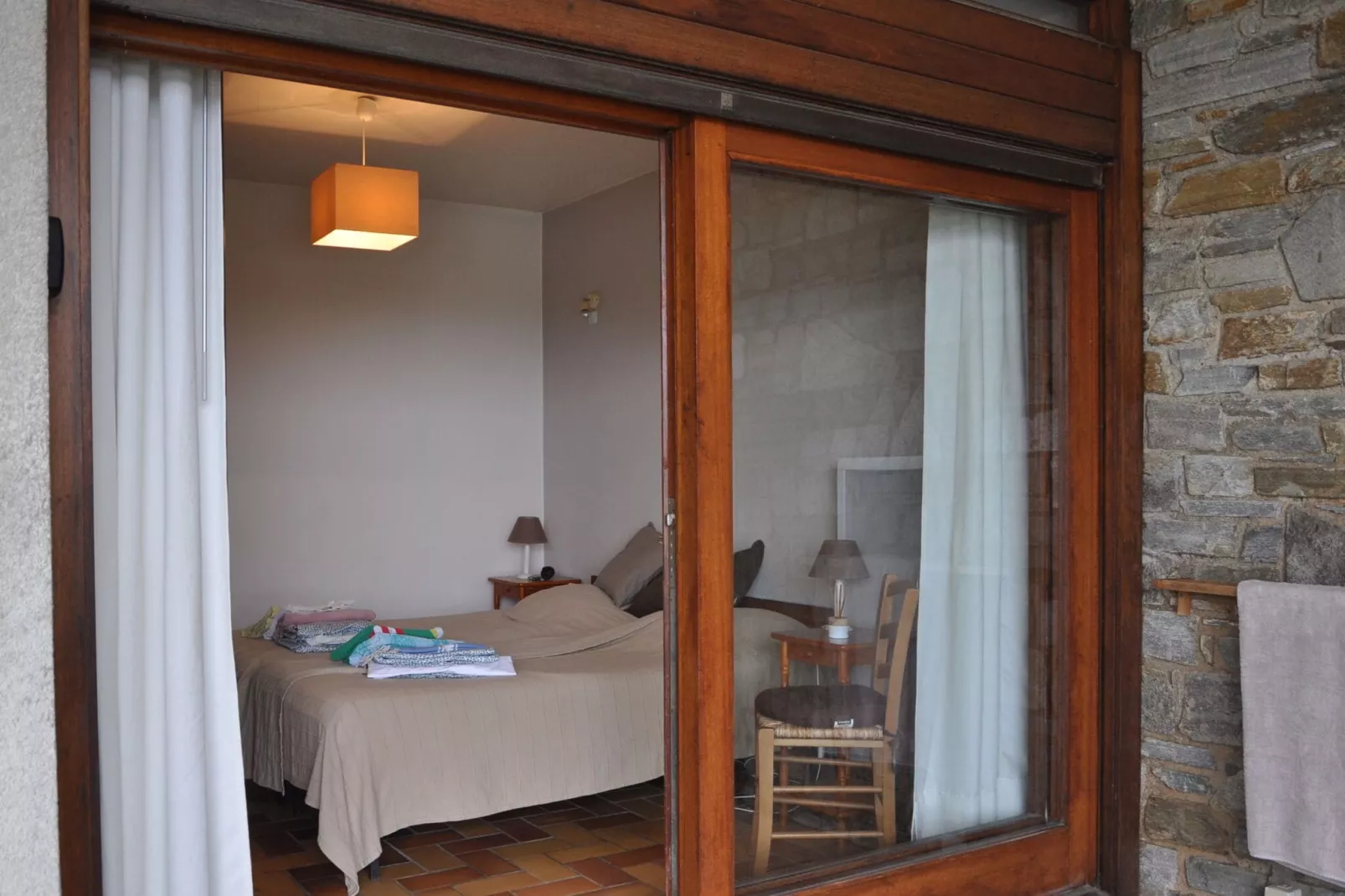 Villa avec piscine vue mer et proche plage à Bormes les Mimosas-Bedroom