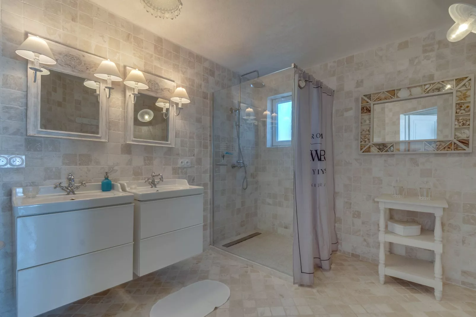 Villa Gaillarde 8 pers-Salle de bain