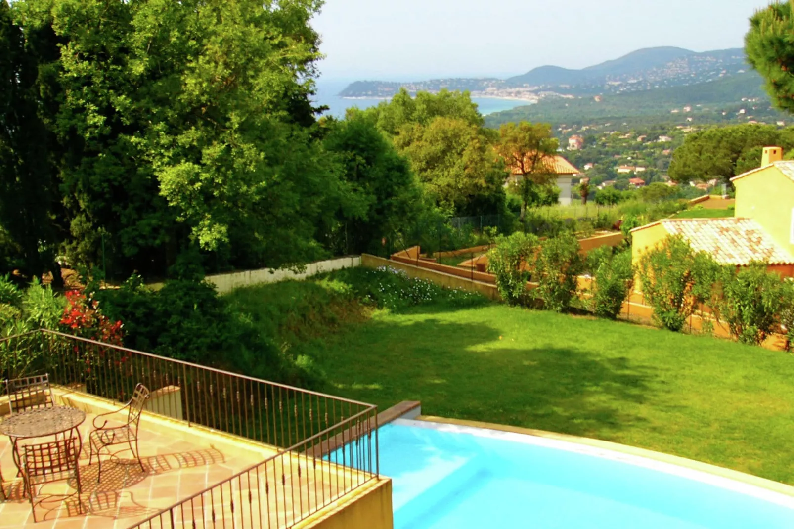 Croix Valmer Heights-Pool