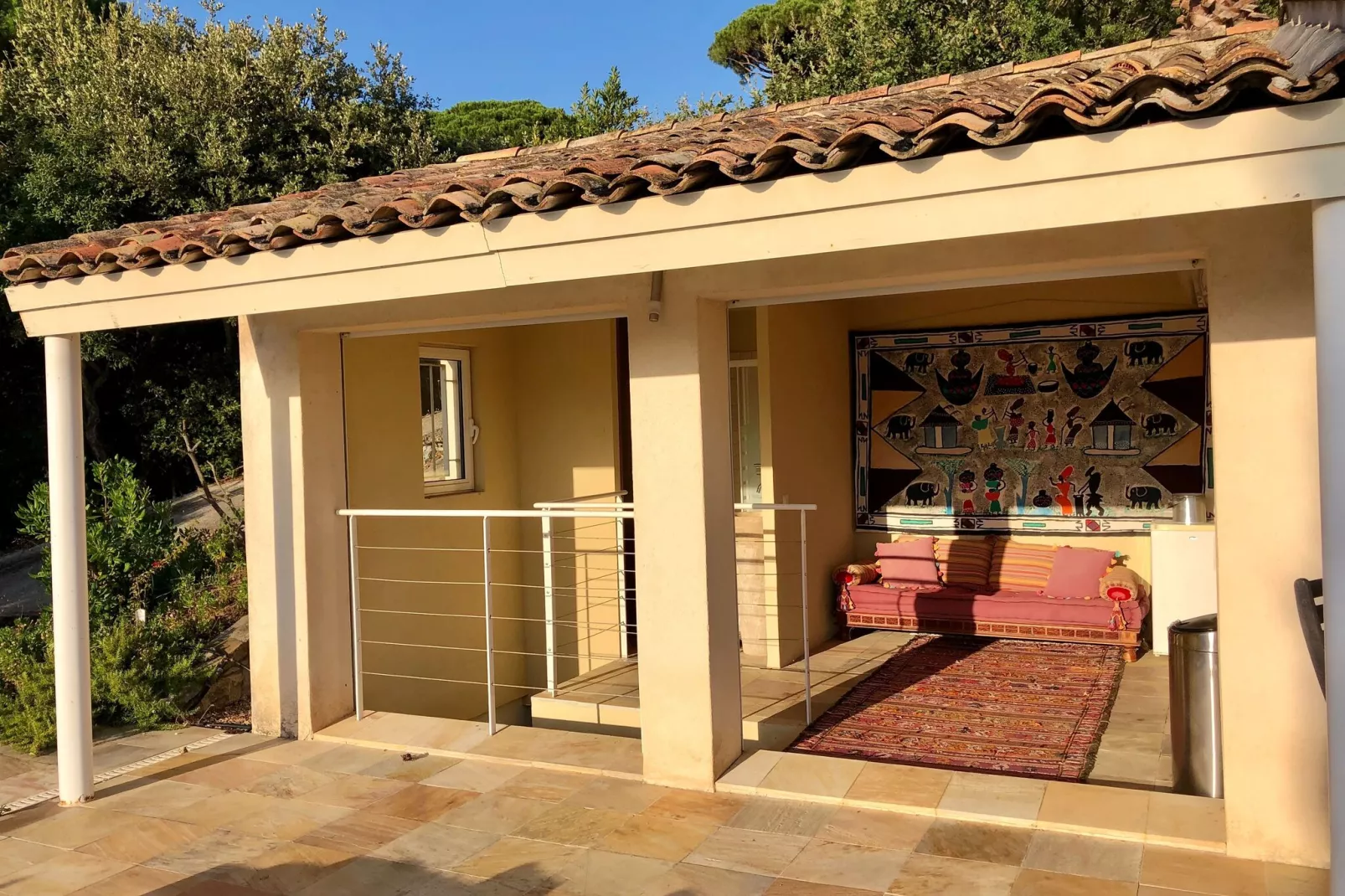 Valmer-Exterior summer