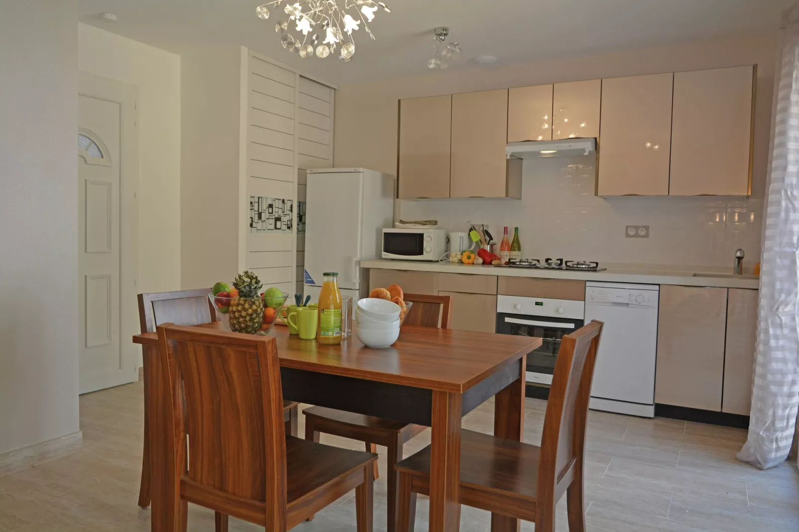 Villa Contempo 4-Salle à manger