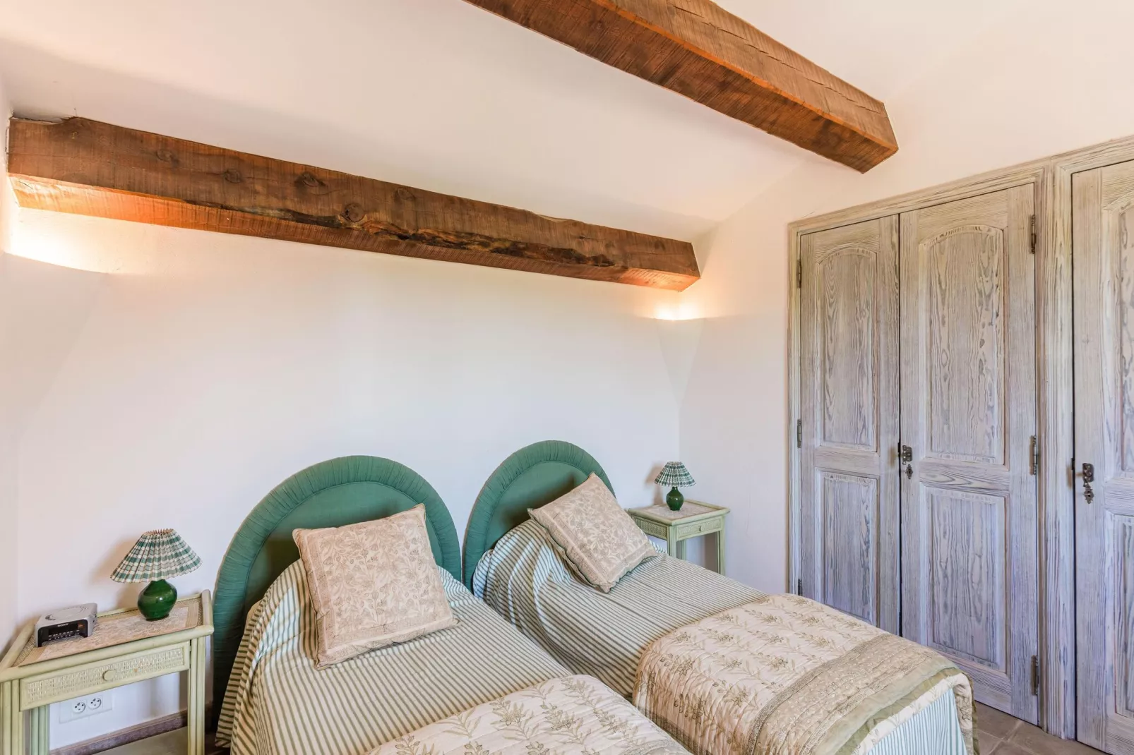 Chateau de Mappe-Bedroom