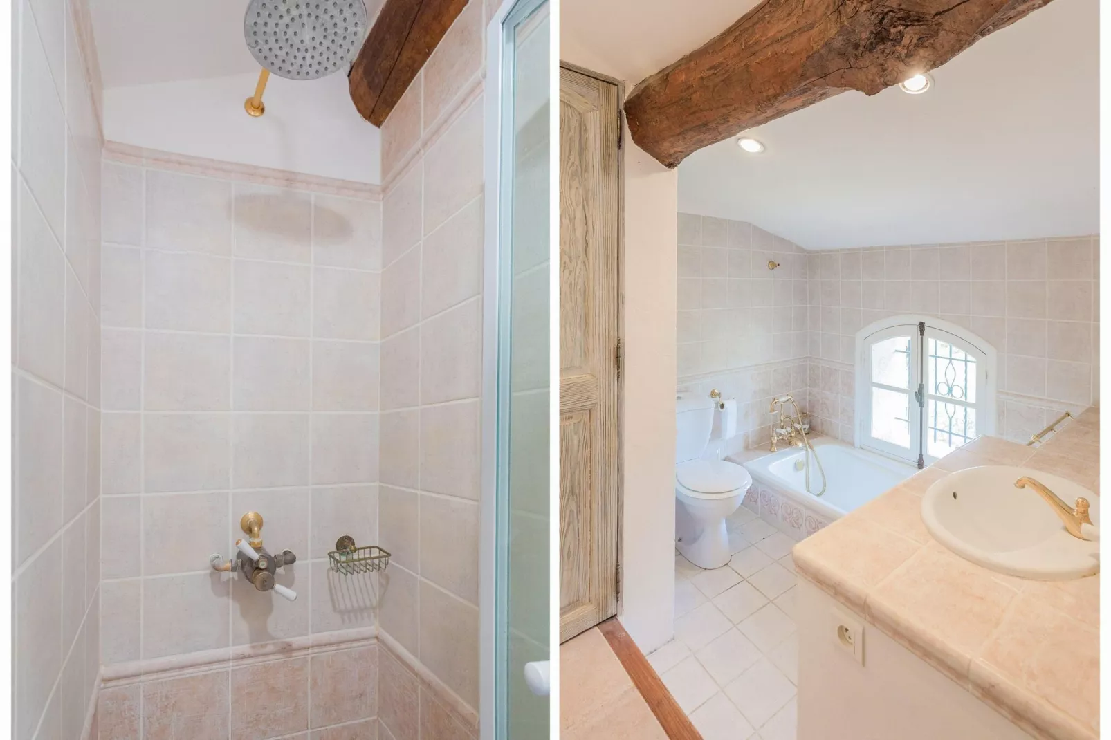 Chateau de Mappe-Bathroom