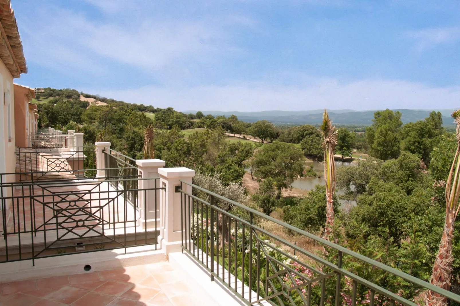 Le Green Bastide 1-Terrace balcony