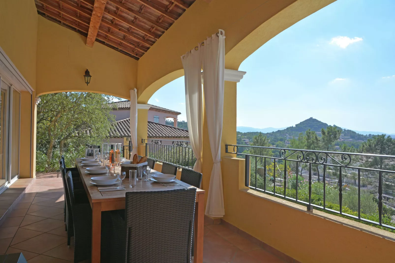 Villa la Parure-Terrasse / balcon