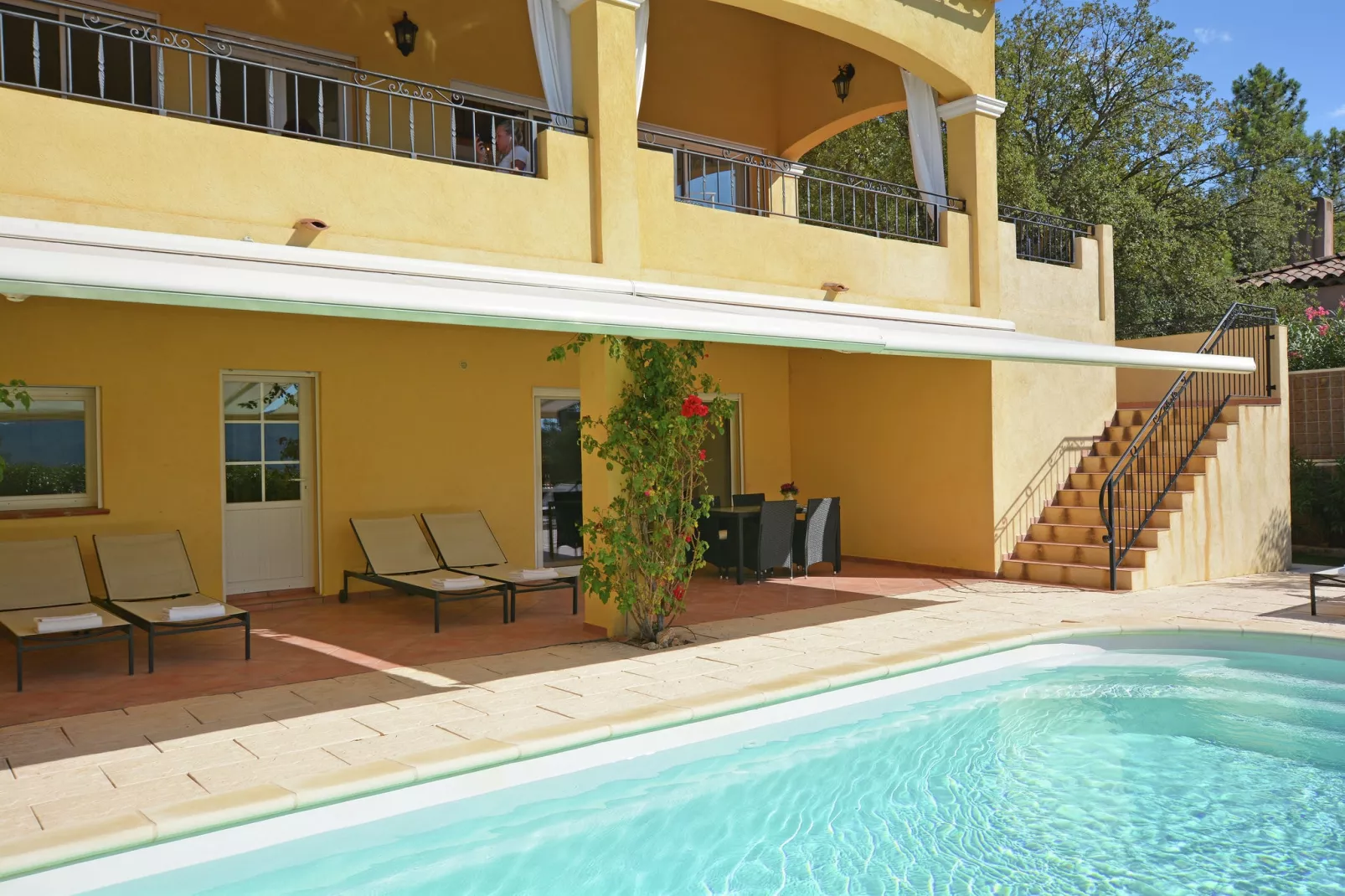 Villa la Parure-Terrasse / balcon