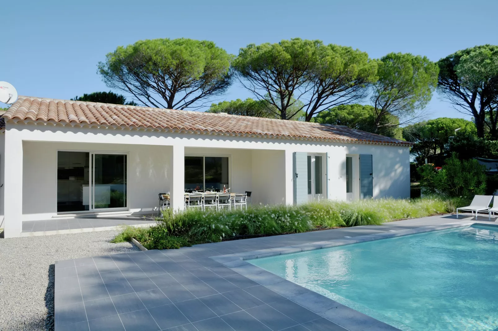 Le Rey-Exterior summer