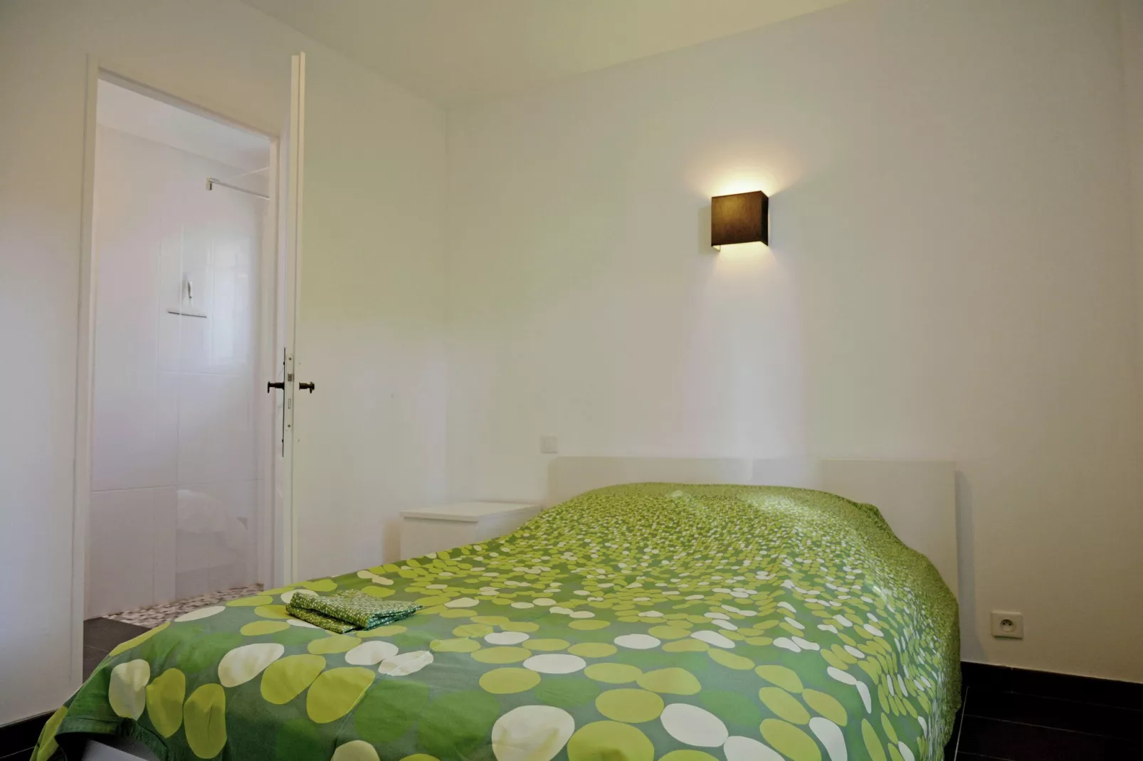 Le Rey-Bedroom