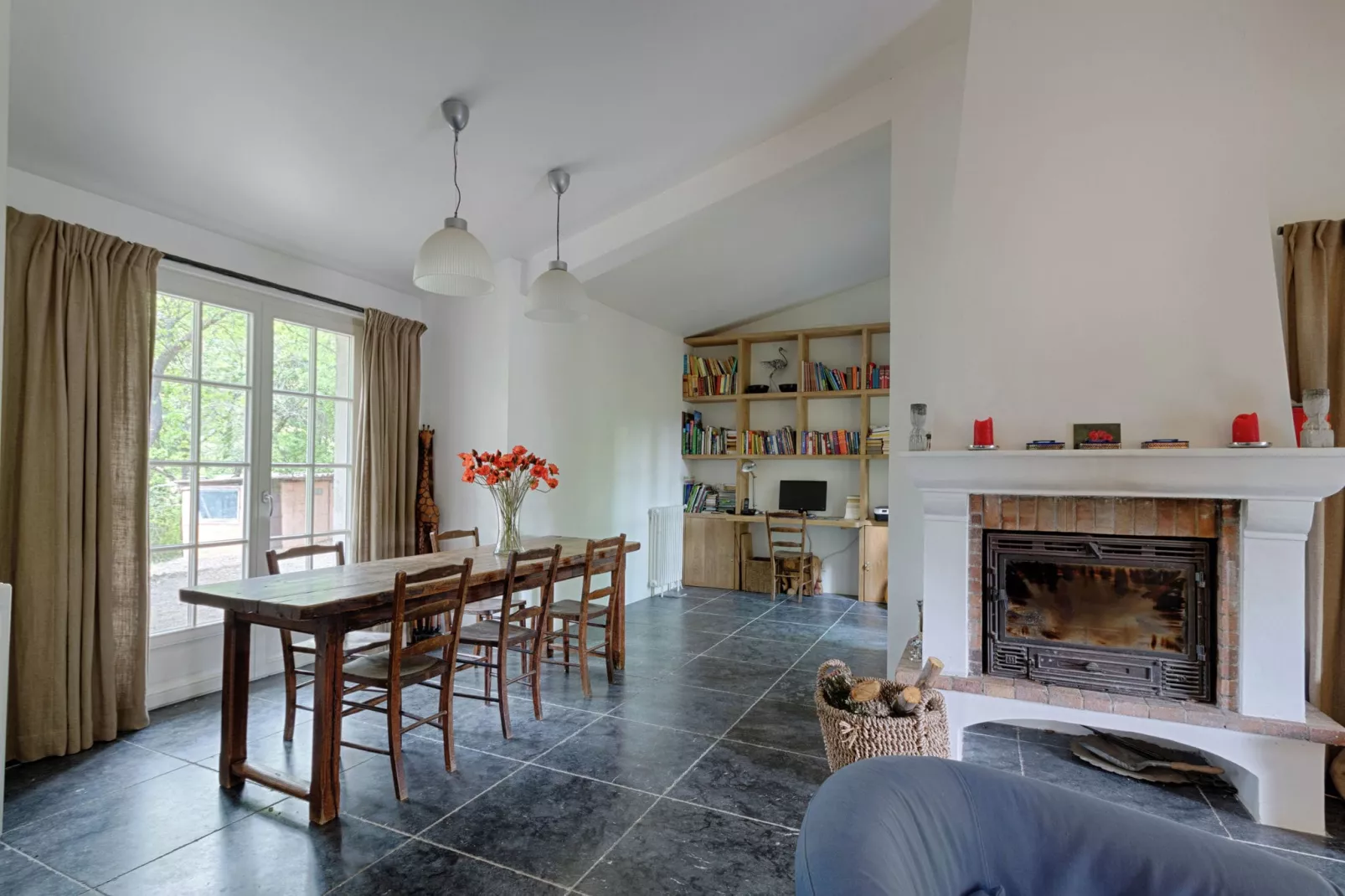 Villa Entrecasteaux-Dining room