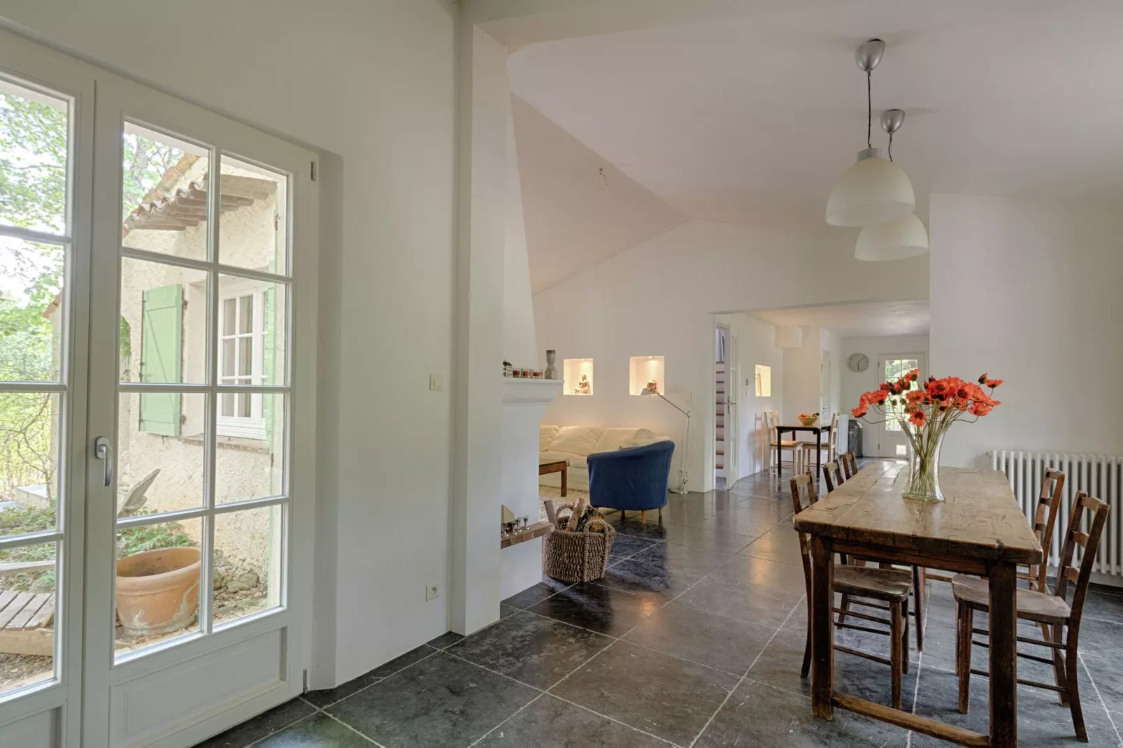 Villa Entrecasteaux-Dining room
