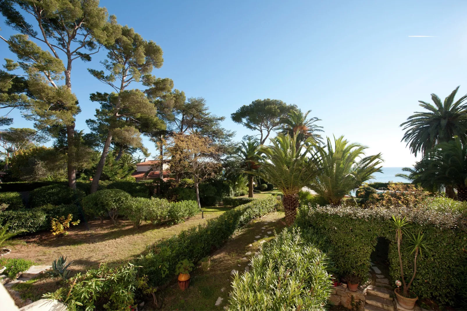 Les pieds dans l'eau-Gardens summer