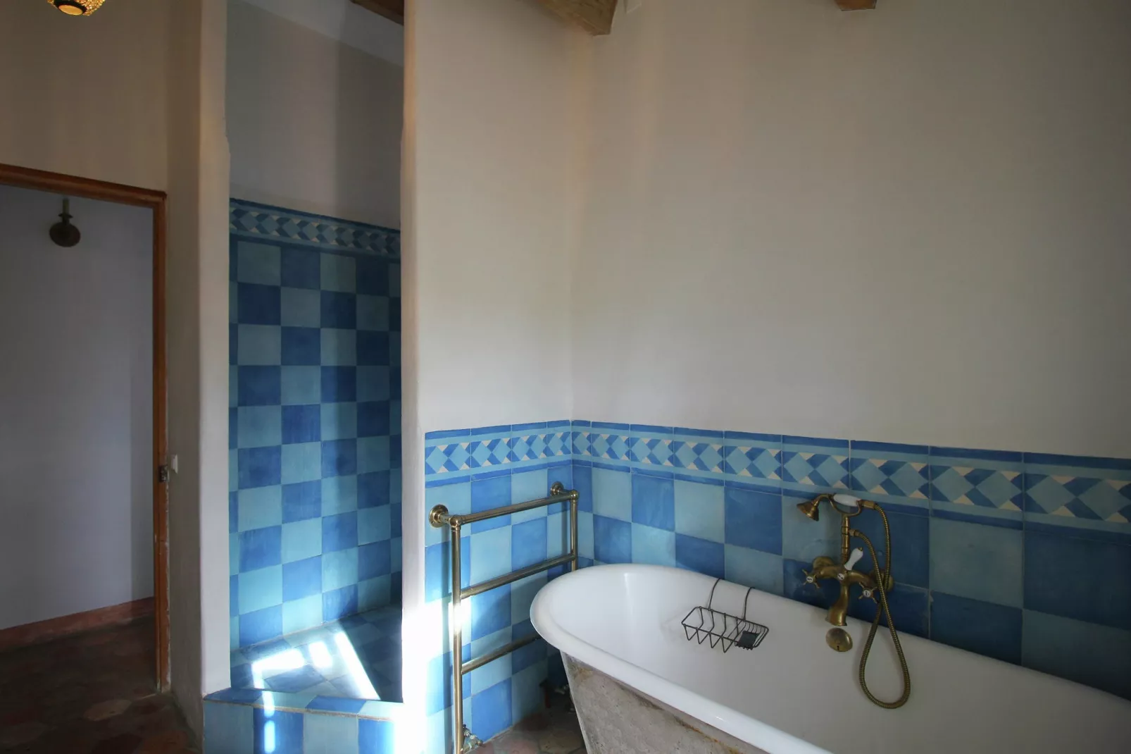 Lou Roure-Bathroom