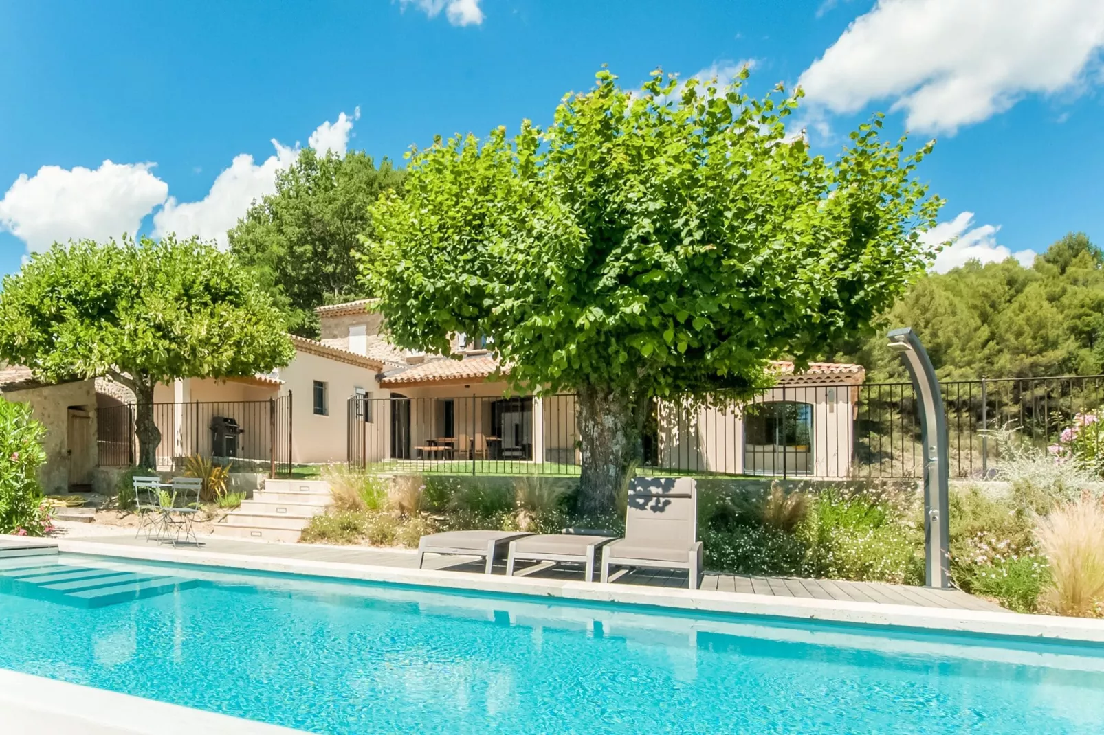 Villa Pouperas Vaison la Romaine-Exterior summer