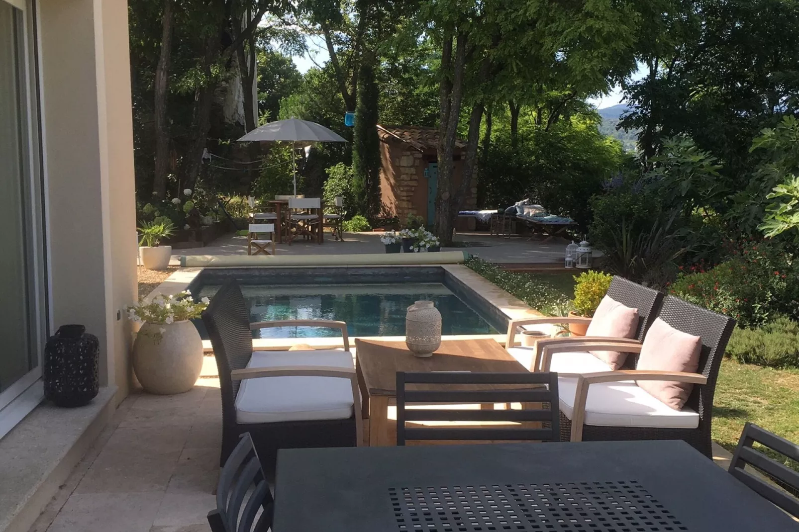 Villa Rose-Terrace balcony
