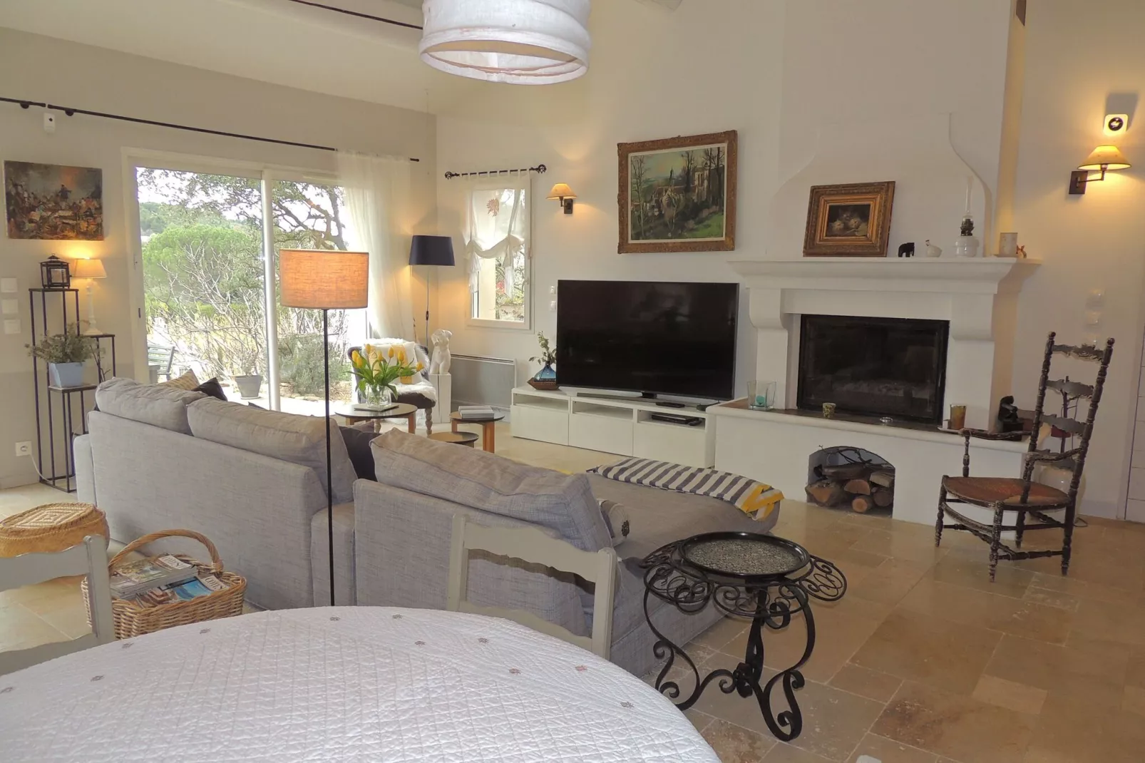 Villa Rose-Living room