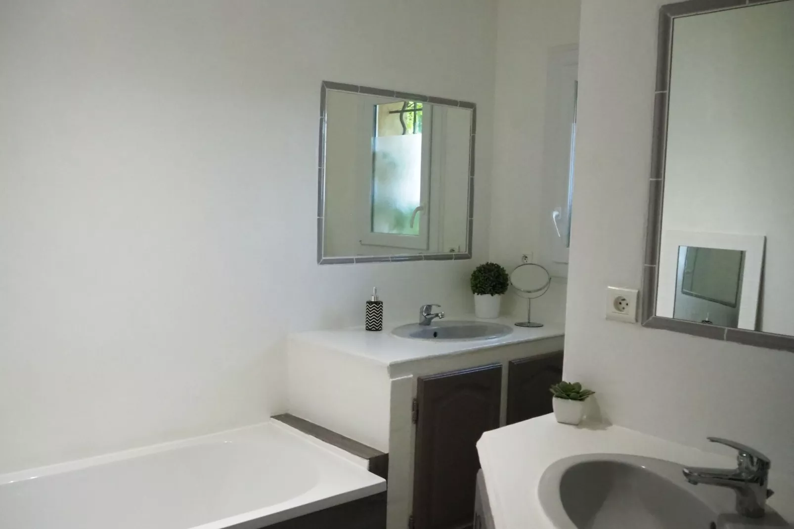 Ferienhaus in Pertuis-Bathroom